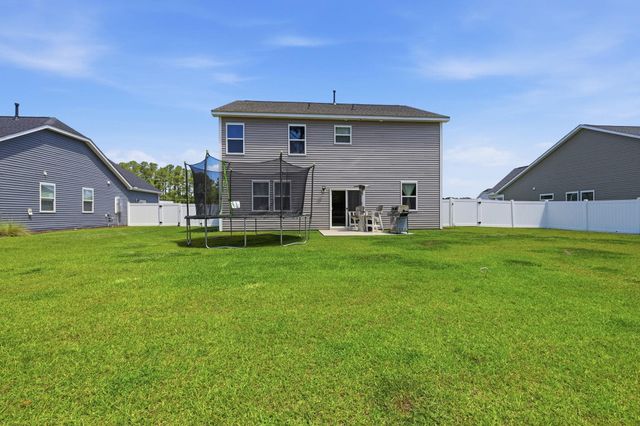 124 Little Cedar Dr., Loris, SC 29569