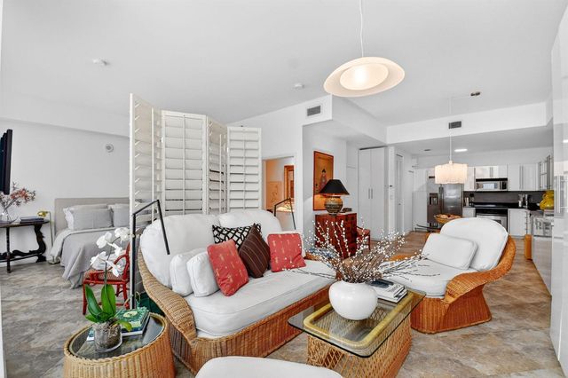 1617 N Flagler Drive 304, West Palm Beach, FL 33407