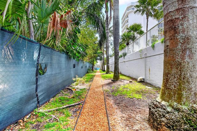 1617 N Flagler Drive 304, West Palm Beach, FL 33407