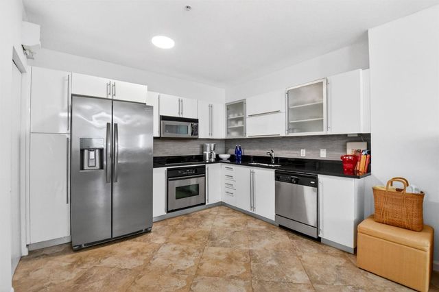 1617 N Flagler Drive 304, West Palm Beach, FL 33407