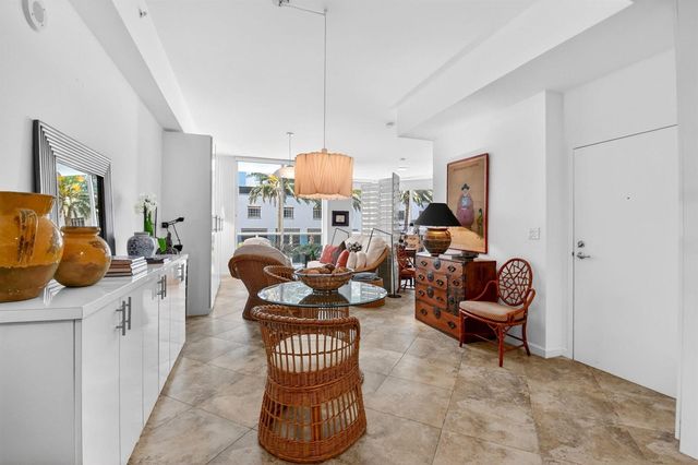 1617 N Flagler Drive 304, West Palm Beach, FL 33407