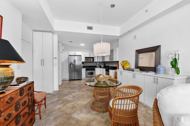 1617 N Flagler Drive 304, West Palm Beach, FL 33407