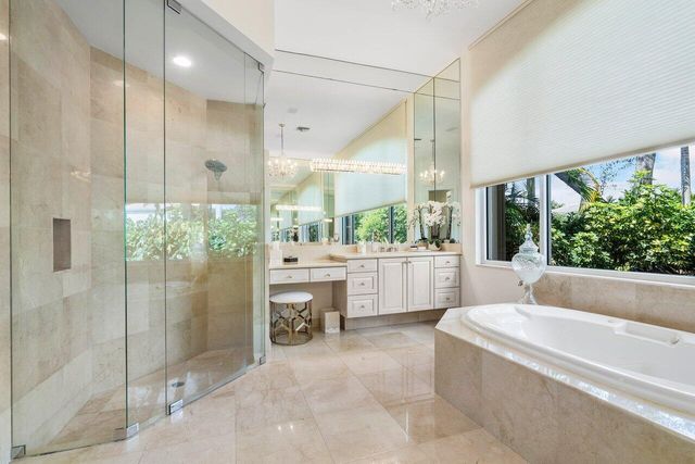 6379 Avalon Pointe Court, Boca Raton, FL 33496