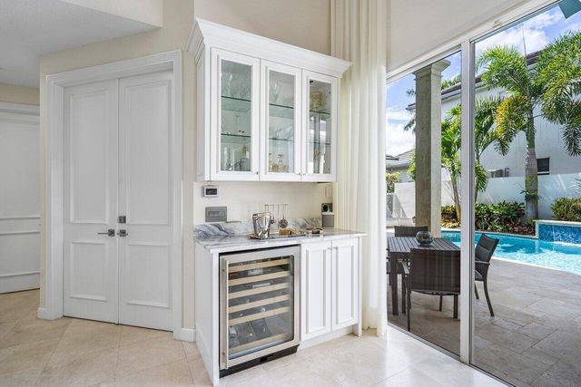 6379 Avalon Pointe Court, Boca Raton, FL 33496