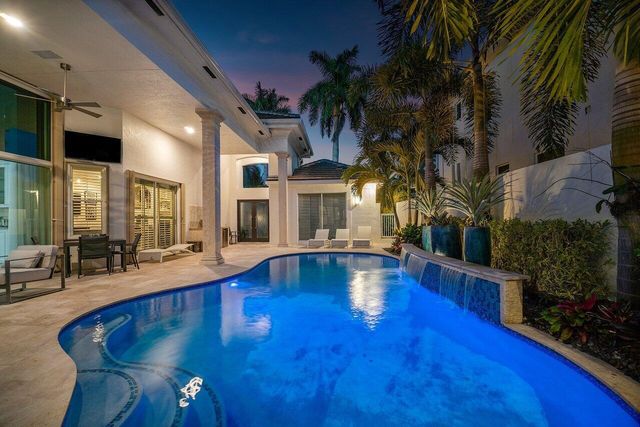 6379 Avalon Pointe Court, Boca Raton, FL 33496