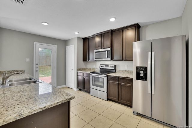 6346 DAISY WAY, New Braunfels, TX 78132