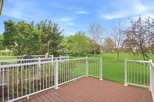 918 Oak Ridge Boulevard, Elgin, IL 60120