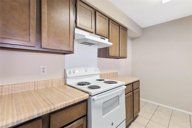 8915 Beau Monde Drive, Houston, TX 77099