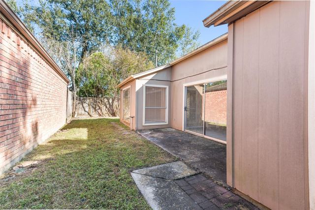 8915 Beau Monde Drive, Houston, TX 77099