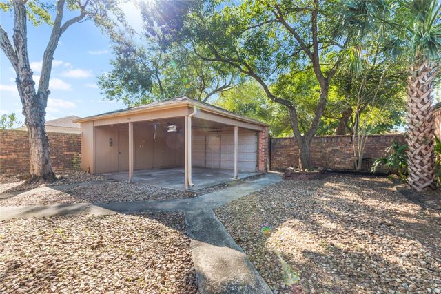 8915 Beau Monde Drive, Houston, TX 77099