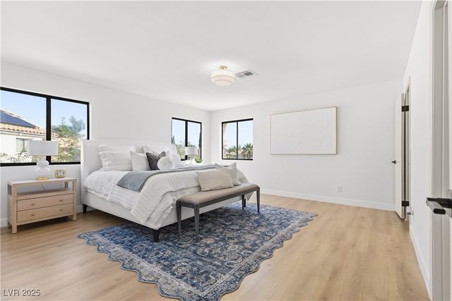 9504 Cliff View Way, Las Vegas, NV 89117