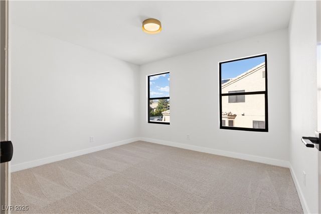 9504 Cliff View Way, Las Vegas, NV 89117