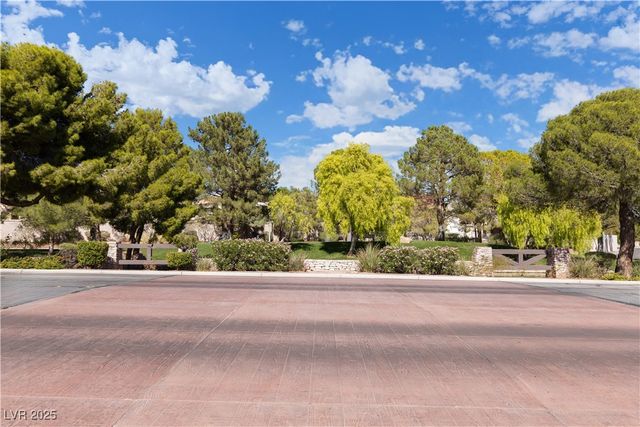 9504 Cliff View Way, Las Vegas, NV 89117