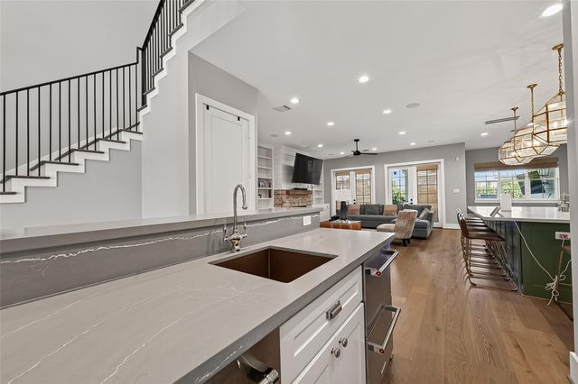 4915 Cheena Drive, Houston, TX 77096