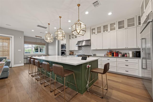 4915 Cheena Drive, Houston, TX 77096