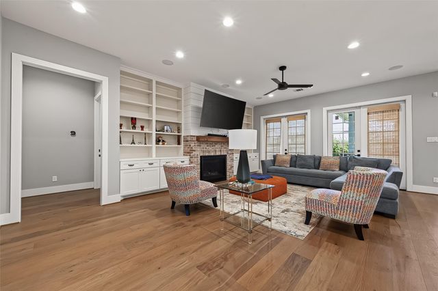 4915 Cheena Drive, Houston, TX 77096