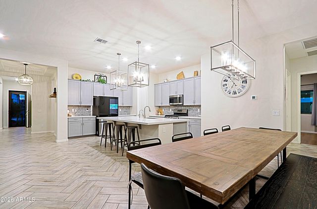 4941 W LA PUENTA Avenue, Laveen, AZ 85339