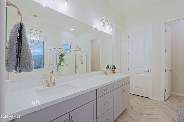 4941 W LA PUENTA Avenue, Laveen, AZ 85339