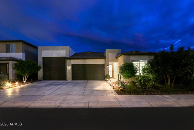 4941 W LA PUENTA Avenue, Laveen, AZ 85339