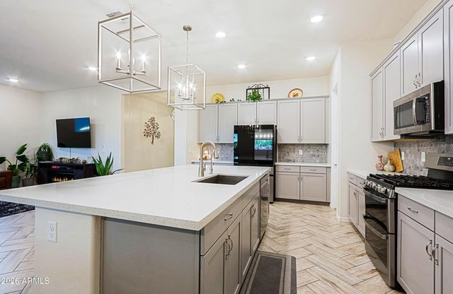 4941 W LA PUENTA Avenue, Laveen, AZ 85339
