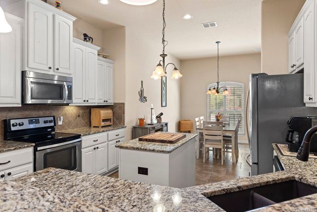 15416 Albrecht, Selma, TX 78154