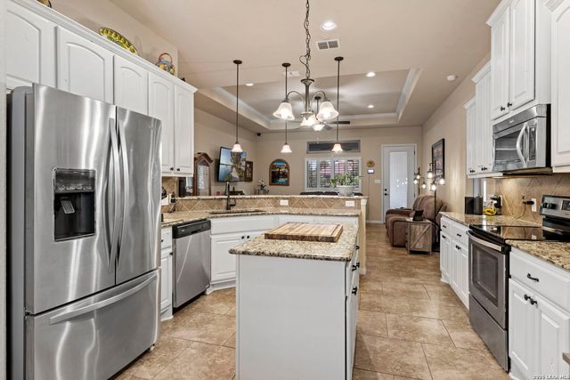 15416 Albrecht, Selma, TX 78154