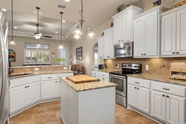 15416 Albrecht, Selma, TX 78154