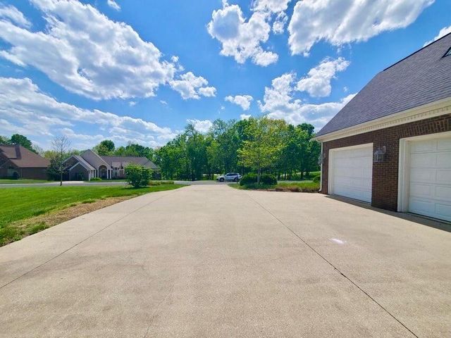 115 Bold Bidder Drive, Georgetown, KY 40324