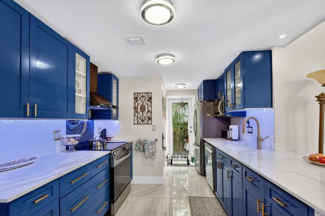 1524 SE 12th Street 6, Fort Lauderdale, FL 33316