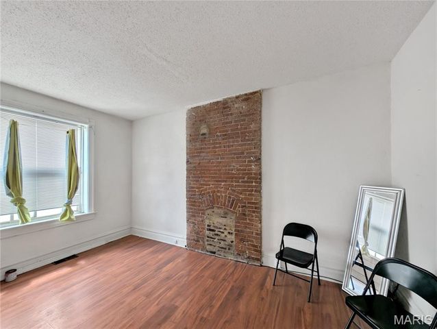 5911-5913 S Broadway, St Louis, MO 63111