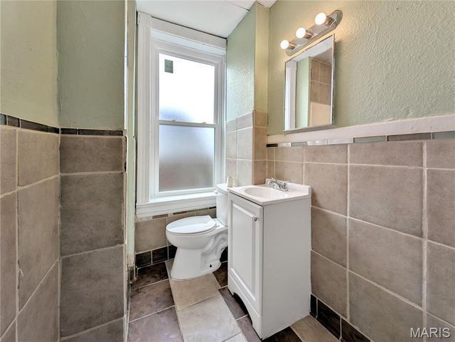 5911-5913 S Broadway, St Louis, MO 63111