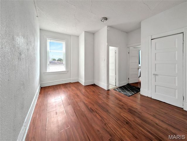 5911-5913 S Broadway, St Louis, MO 63111