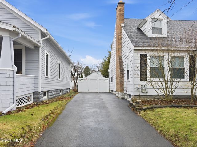 1327 Baker Avenue, Schenectady, NY 12309