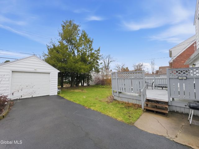 1327 Baker Avenue, Schenectady, NY 12309