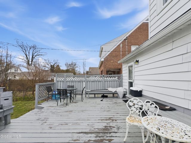1327 Baker Avenue, Schenectady, NY 12309