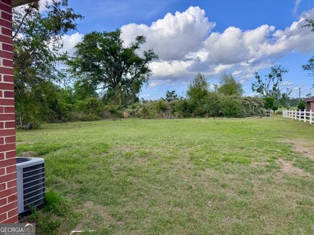 15 Dogwood Road, Hazlehurst, GA 31539