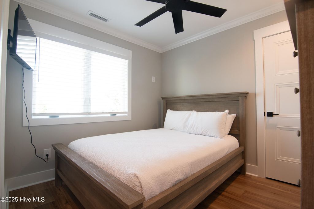 Image 25 of property listing at 121 N Bald Head Wynd Unit 19, Southport, NC 28461