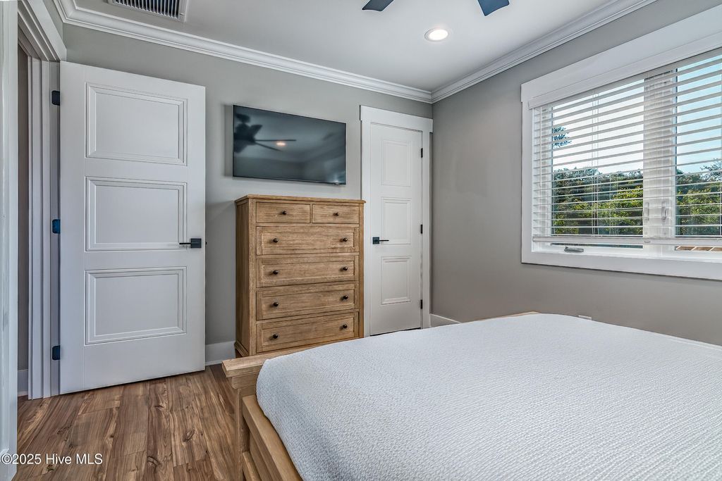 Image 30 of property listing at 121 N Bald Head Wynd Unit 19, Southport, NC 28461