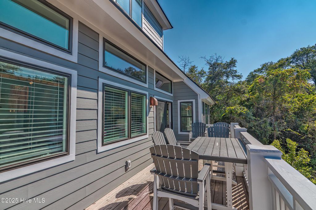 Image 4 of property listing at 121 N Bald Head Wynd Unit 19, Southport, NC 28461