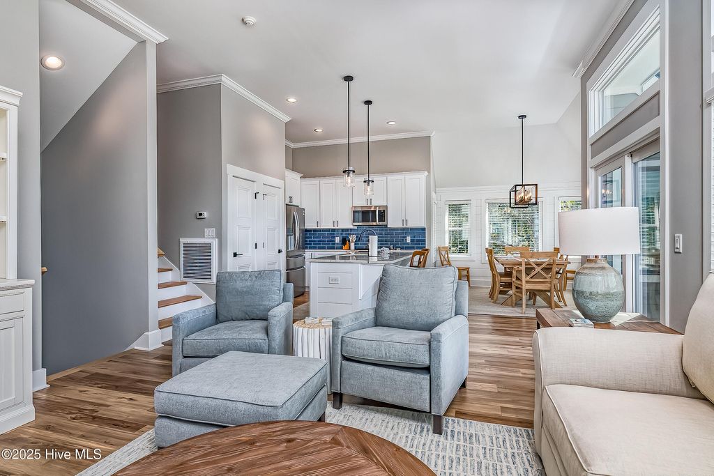 Image 8 of property listing at 121 N Bald Head Wynd Unit 19, Southport, NC 28461