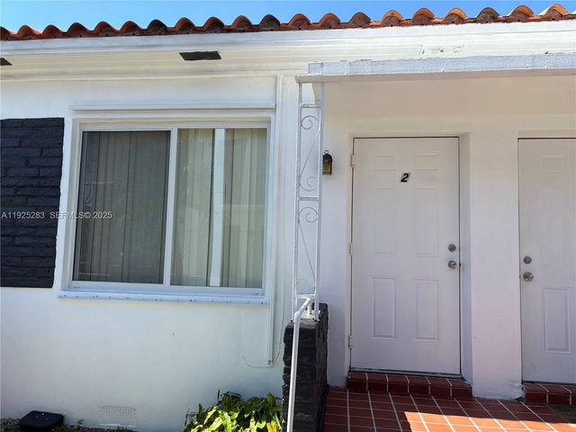 1035 SW 3rd St 2, Miami, FL 33130