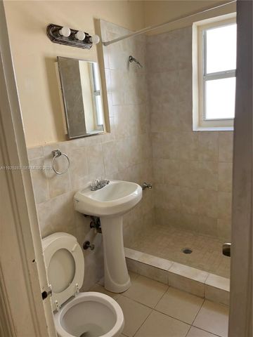 1035 SW 3rd St 2, Miami, FL 33130