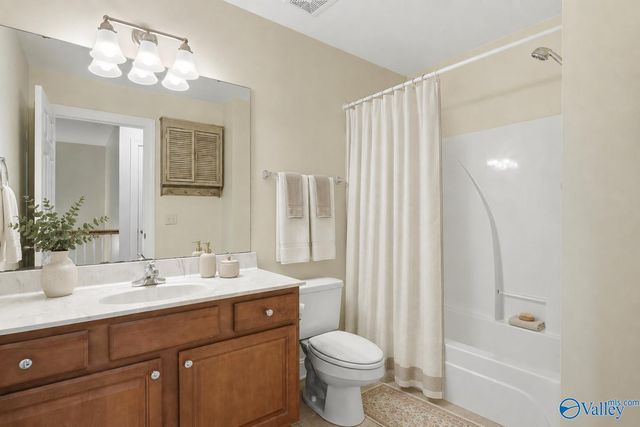 161 Redcliffe Drive NW, Huntsville, AL 35806
