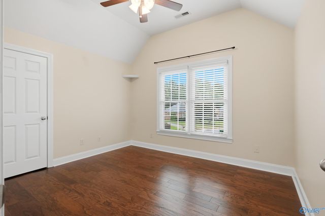 161 Redcliffe Drive NW, Huntsville, AL 35806