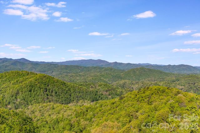 841 Laurel Spring Drive, Bryson City, NC 28713