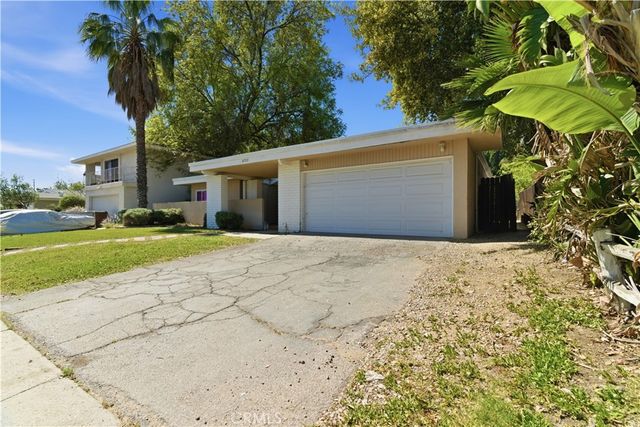8757 Lurline Avenue, Winnetka, CA 91306