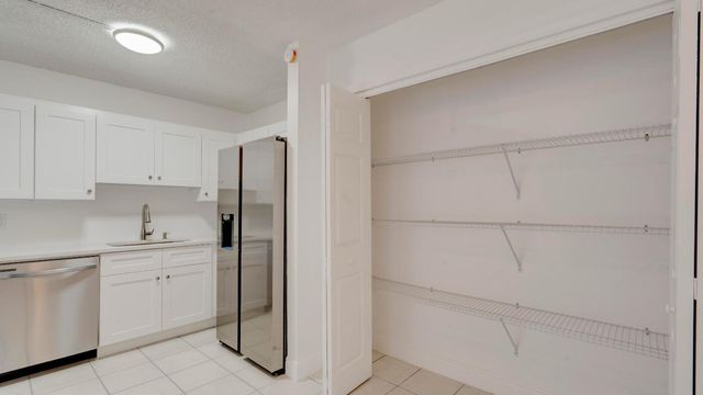 3201 Coral Ridge Drive 3201, Coral Springs, FL 33065