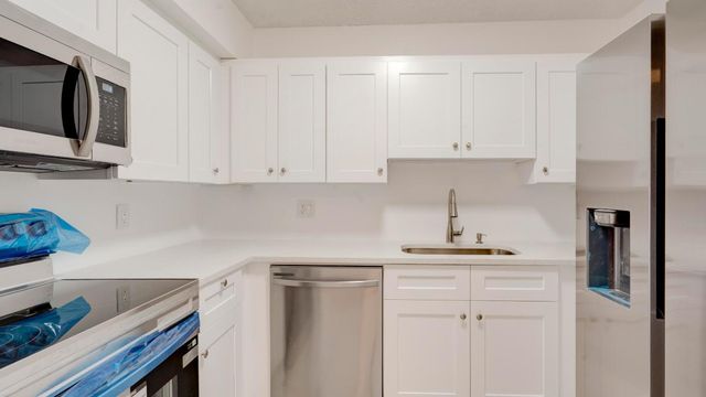 3201 Coral Ridge Drive 3201, Coral Springs, FL 33065