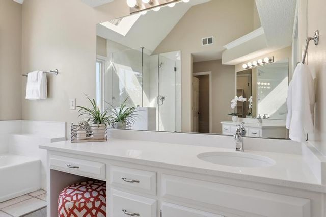 12316 Wedd Street, Overland Park, KS 66213