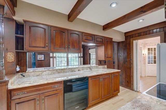4206 Manitou Way, Madison, WI 53711